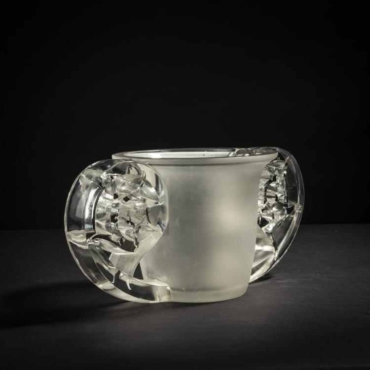 Bild 1 zu Objekt, 'Pierrefonds' vase, 1926, Ren&eacute; Lalique, Lalique, Ren&eacute;, Wingen-sur-Moder, 153A 29