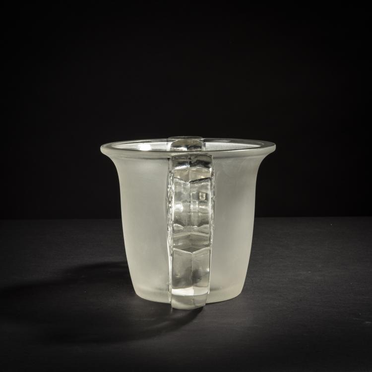 Bild 2 zu Objekt, 'Pierrefonds' vase, 1926, Ren&eacute; Lalique, Lalique, Ren&eacute;, Wingen-sur-Moder, 153A 29