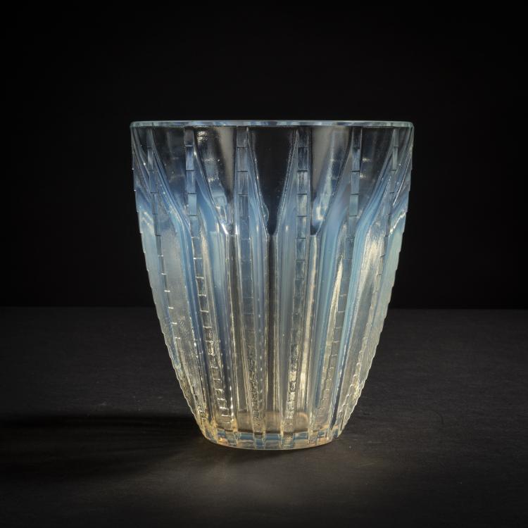 Bild 1 zu Objekt, 'Chamonix' vase, 1933, Ren&eacute; Lalique, Lalique, Ren&eacute;, Wingen-sur-Moder, 153A 51
