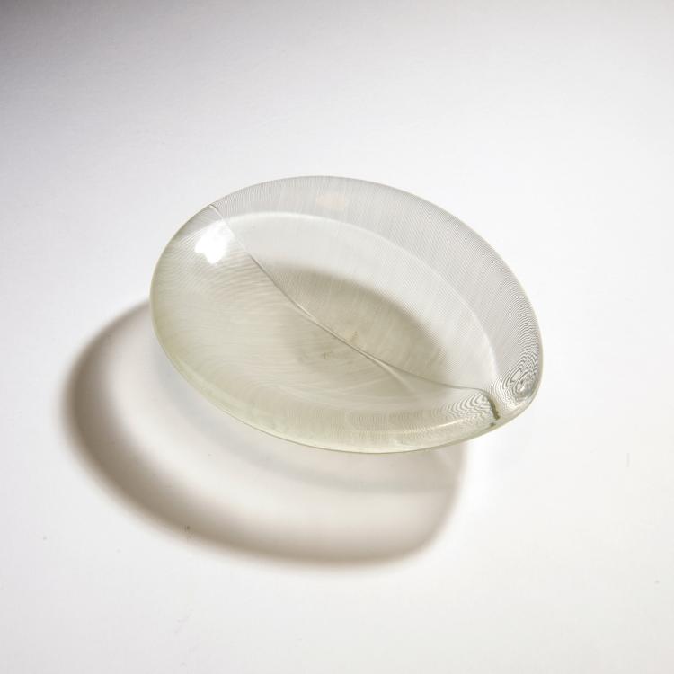 Hauptbild zu Objekt, 'Leaf' bowl - '3372', 1954, Tapio Wirkkala, Iittala, Kalvola, 155B 344