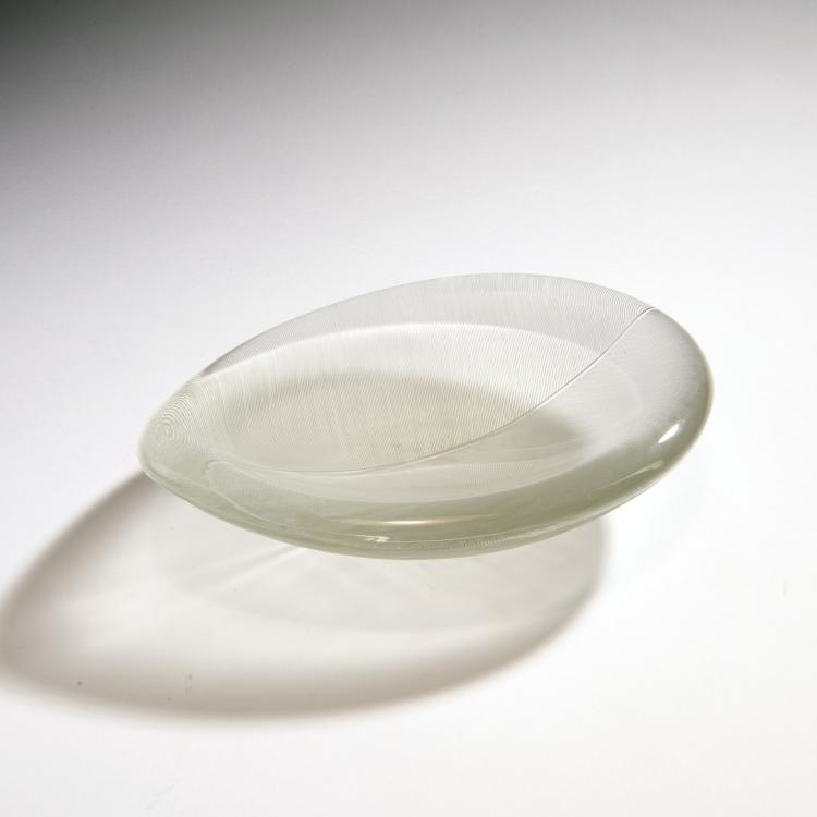 Bild 1 zu Objekt, 'Leaf' bowl - '3372', 1954, Tapio Wirkkala, Iittala, Kalvola, 155B 344
