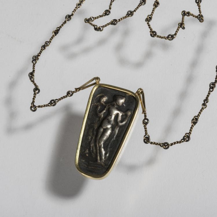 Bild 1 zu Objekt, Necklace with a pendant of an ancient dancer, 1993, Claus Pohl, 154B 263