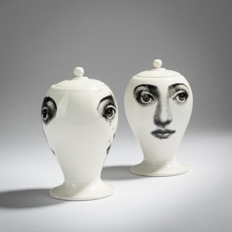 Bild 2 zu Objekt, Zwei Vasen 'Il fumo fa male', 'Buonanotte', nach 2007, Barnaba Fornasetti,Piero Fornasetti, Bitossi, Montelupo, 154A 136
