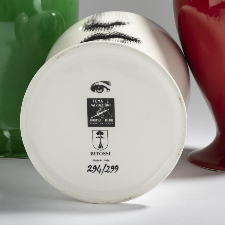 Bild 2 zu Objekt, Drei Vasen 'Buonanotte', 2000er Jahre, Barnaba Fornasetti,Piero Fornasetti, Fornasetti, Mailand, 154A 138