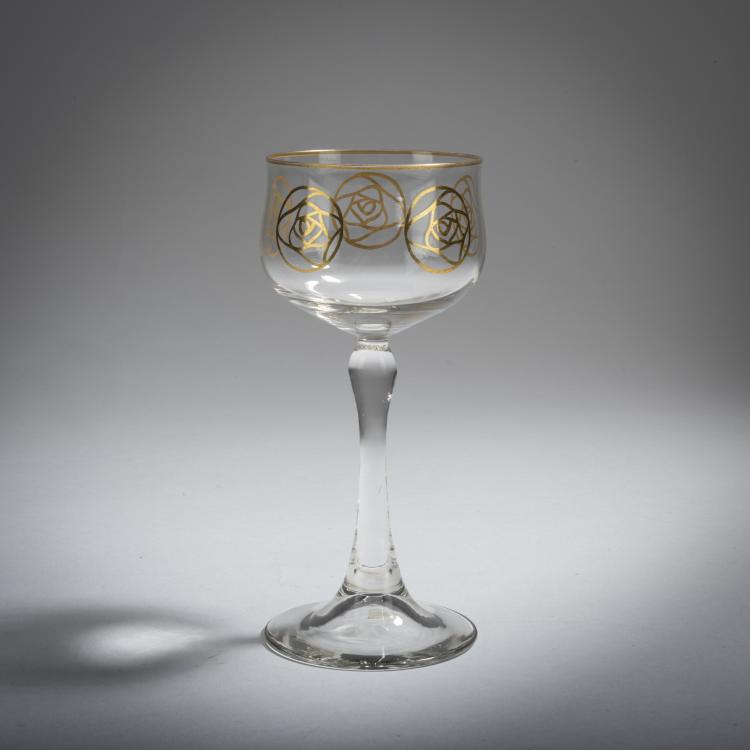 Bild 1 zu Objekt, 'Golden Rose' wine glass, c. 1903, Hans Christiansen, Theresienthaler Krystallglasfabrik, 153B 408