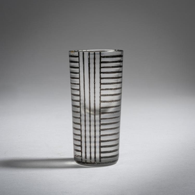 Hauptbild zu Objekt, Lik&ouml;rglas 'Schwarzbronzit Var. B', 1910-11, Josef Hoffmann, Lobmeyr, J. & L., Wien; Wiener Werkst&auml;tte, 153B 352