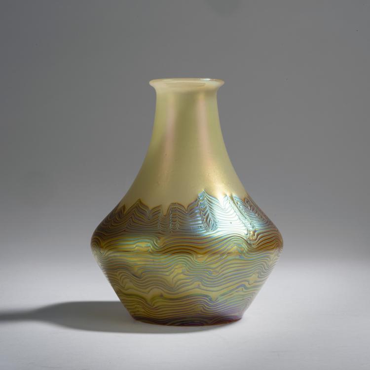 Hauptbild zu Objekt, Vase, Modell f&uuml;r die Exposition Internationale des Arts D&eacute;coratifs, Paris 1925, Otto Prutscher, L&ouml;tz Wwe., Klosterm&uuml;hle, 153B 372