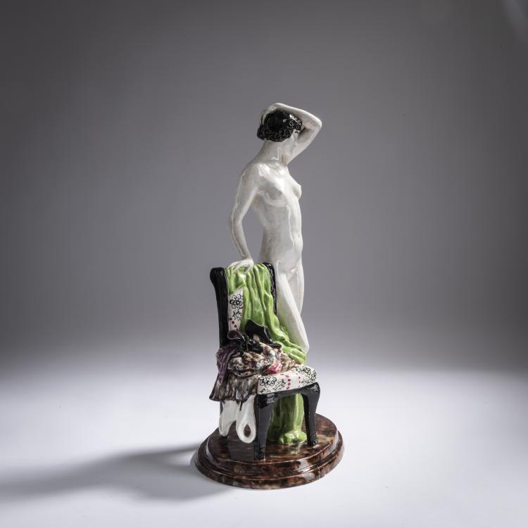 Bild 1 zu Objekt, Female nude, c. 1912, Eduard Klablena, Langenzersdorfer Keramik, 156C 610