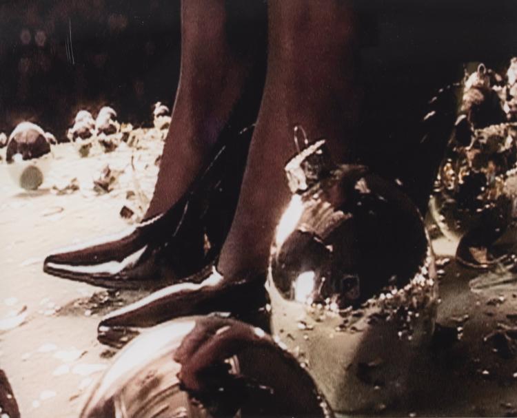 Hauptbild zu Objekt, 'Here comes Santa / Bells (XI)' (Film Still), 2003, Sylvie Fleury, 154D 602