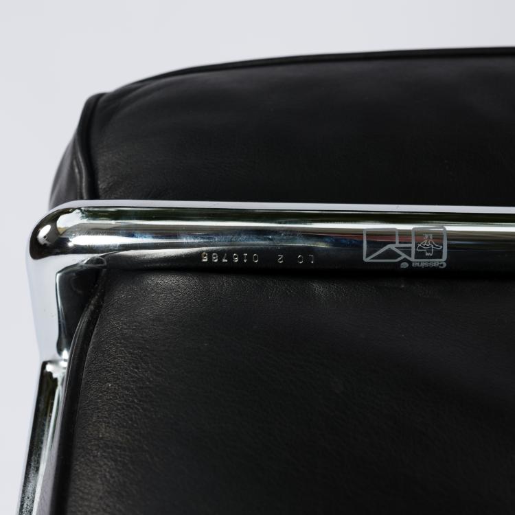 Bild 4 zu Objekt, 'LC 2' easy chair, 1928, Pierre Jeanneret,Charlotte Perriand,Le Corbusier Charles-&Eacute;douard Jeanneret-Gris, Cassina, Mailand, 155B 269