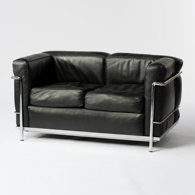 Bild 1 zu Objekt, LC 2' settee, 1928, Pierre Jeanneret,Charlotte Perriand,Le Corbusier Charles-&Eacute;douard Jeanneret-Gris, Cassina, Mailand, 155B 270
