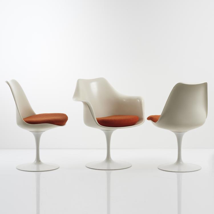 Bild 2 zu Objekt, Dining table 'Tulip' - '173' with three chairs '150', '151', and four stools '152', 1956, Eero Saarinen, Knoll International, New York, 154A 163