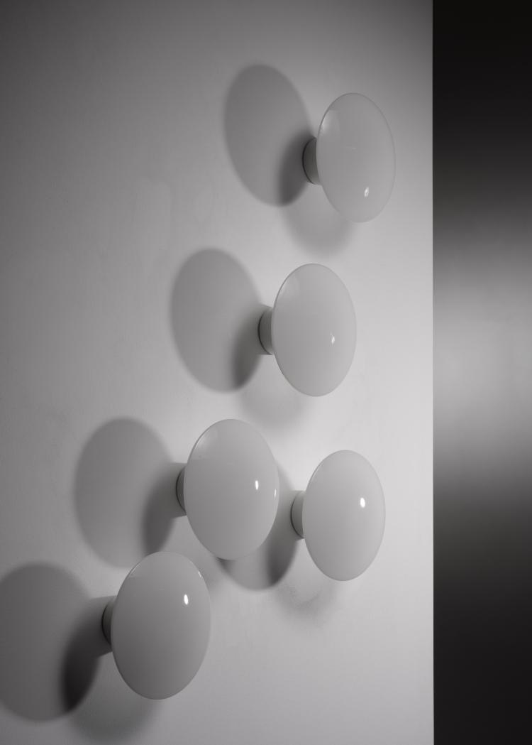 Bild 4 zu Objekt, Set of five 'Eklipta' wall lights, 1959, Arne Jacobsen, Poulsen, Louis, Kopenhagen, 154A 86