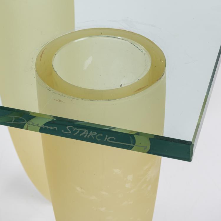 Bild 2 zu Objekt, Coffee table  'Trois &Eacute;tranget&eacute;s sous un Mur', 1988, Philippe Starck, Daum Crystal, Nancy, 154A 149