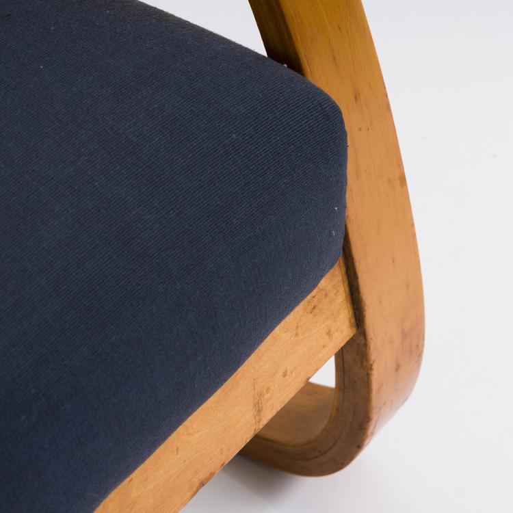 Bild 3 zu Objekt, Armlehnsessel '401/402' Variante, um 1932/33, Alvar Aalto, Finmar Ltd.; Huonekalu-ja Rakennusty&ouml;tehdas Oy, Turku., 155B 311