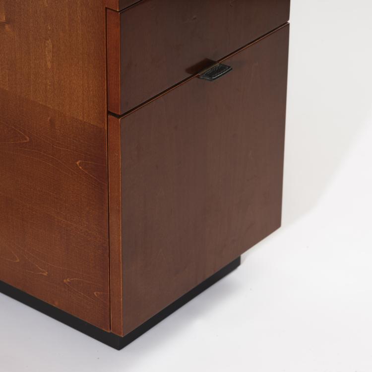 Bild 9 zu Objekt, Schreibtisch 'Princeton', um 1980, Hugues Chevalier, Chevalier, Hugues, Paris, 155B 563