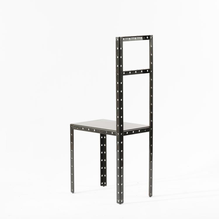 Bild 1 zu Objekt, 'Hamlet Machine' chair, 1987, Robert Wilson, XO, Boissy Saint-L&eacute;ger, 154A 176