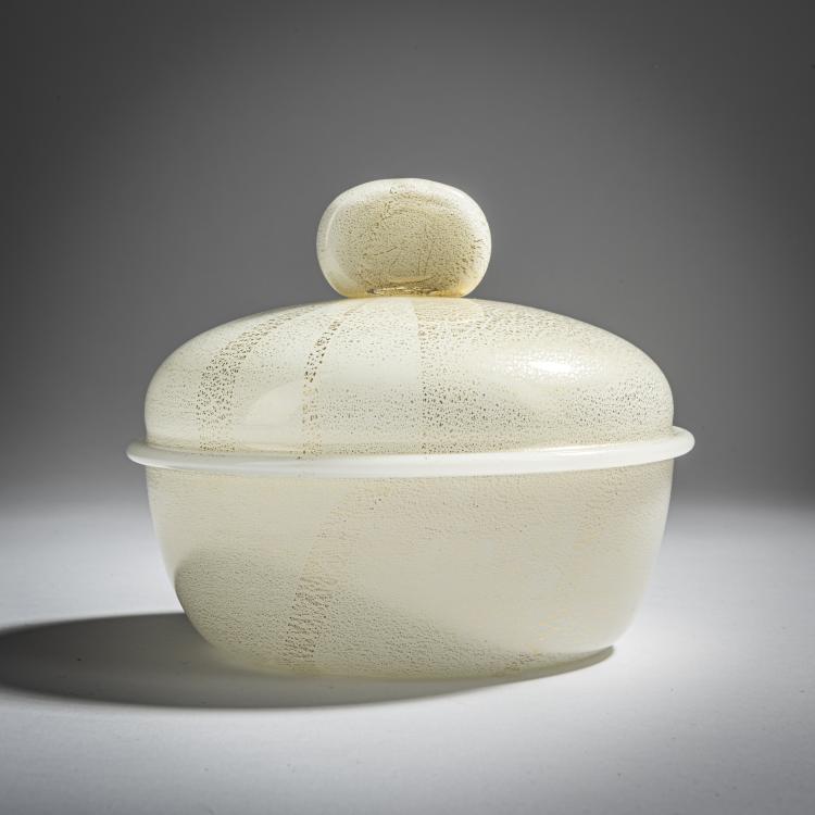 Hauptbild zu Objekt, Deckeldose 'Lattimo', 1934-36, Carlo Scarpa, Venini & C., Murano, 155C 759