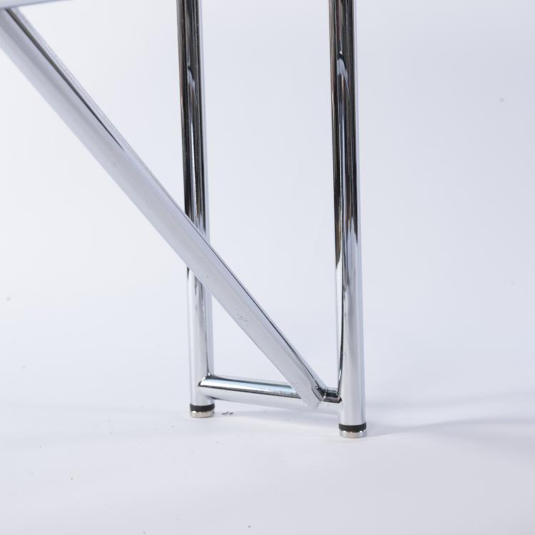 Bild 4 zu Objekt, Tisch 'Double-X', 1928, Eileen Gray, Classicon, M&uuml;nchen, 155B 267