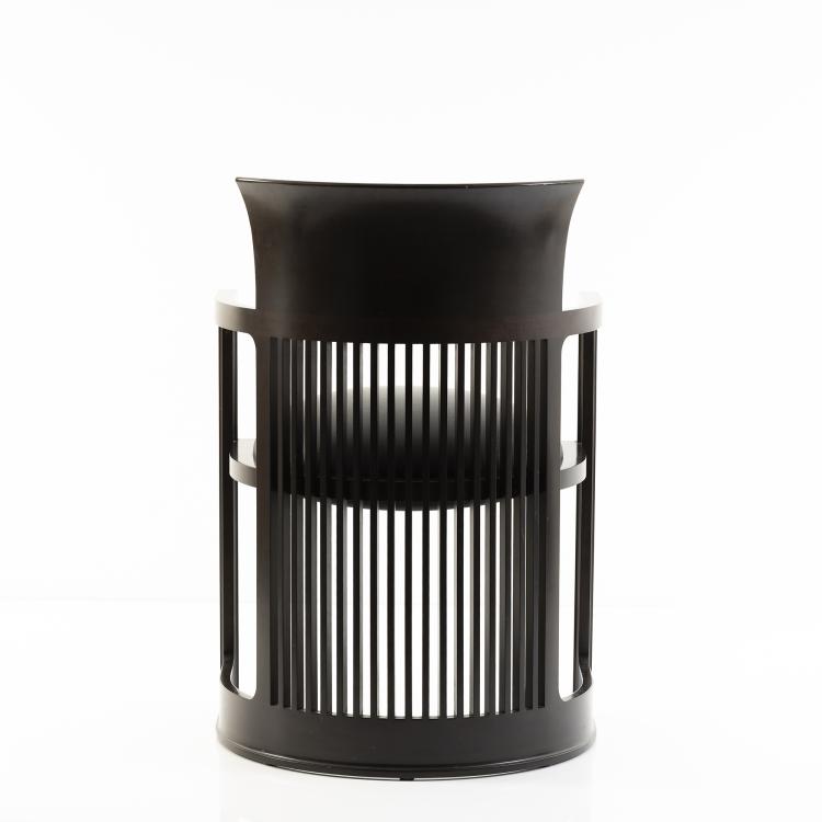 Bild 6 zu Objekt, Armlehnstuhl 'Barrel Chair', 1904/1905, Frank Lloyd Wright, Cassina, Mailand, 155B 252