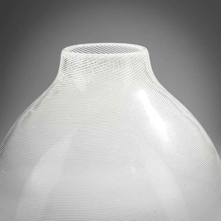 Bild 1 zu Objekt, Vase 'Mezza filigrana', 1934-36, Carlo Scarpa, Venini & C., Murano, 155C 761