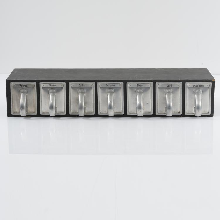 Bild 2 zu Objekt, Two small kitchen wall boards with drawers, c. 1926, Margarete Sch&uuml;tte-Lihotzky (in the style of), Haarer, Hanau, 155B 265