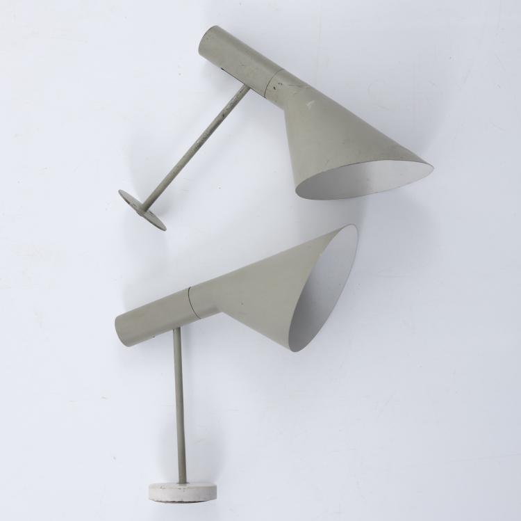 Bild 3 zu Objekt, Zwei Stehleuchten und zwei Wandleuchten 'AJ', 1957, Arne Jacobsen, Poulsen, Louis, Kopenhagen, 155B 463