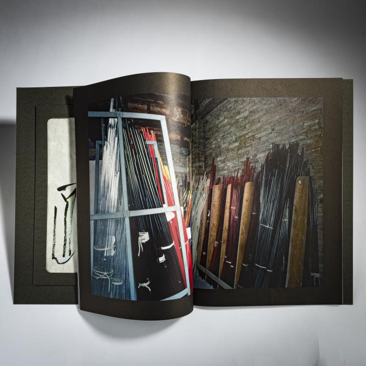 Bild 8 zu Objekt, Three vases for the 90th anniversary of the manufactory, 2011, Tadao Ando, Venini & C., Murano, 155C 811