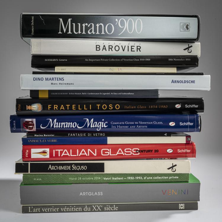 Hauptbild zu Objekt, Mixed lot of specialist literature, 155C 951