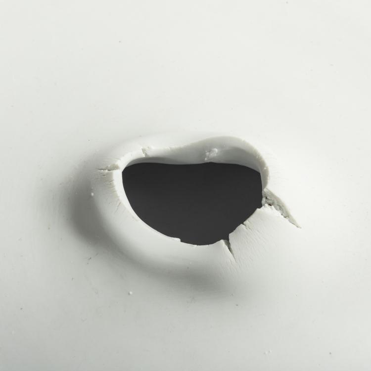 Bild 2 zu Objekt, 'Concetto spaziale - rondo', 1968, Lucio Fontana, Rosenthal Relief Reihe, 157C 612