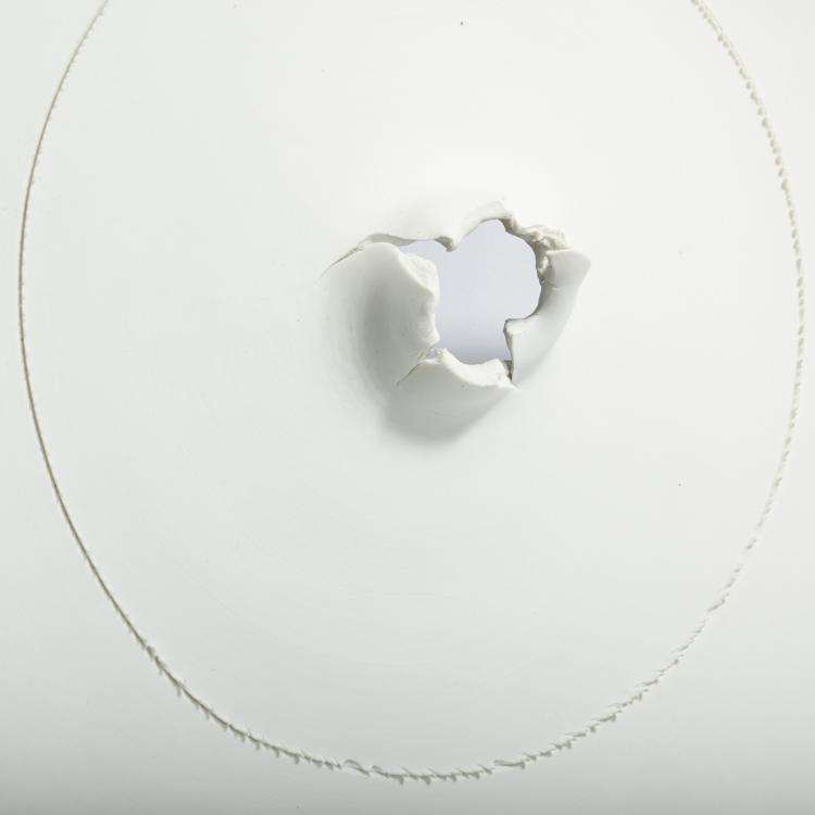 Bild 4 zu Objekt, 'Concetto spaziale - rondo', 1968, Lucio Fontana, Rosenthal Relief Reihe, 157C 613