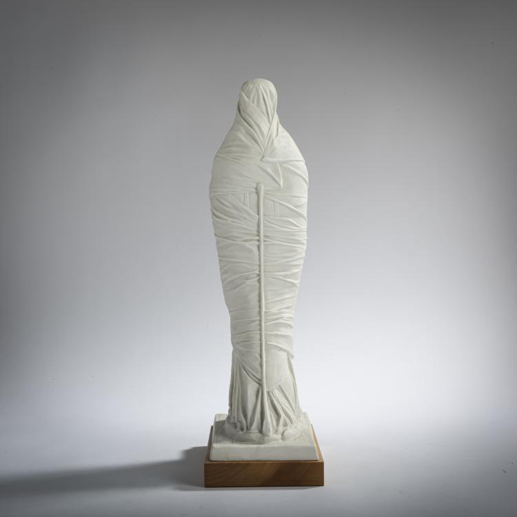 Hauptbild zu Objekt, 'Stehende Gewandfigur', 1981, Edgar Augustin, Goebel Galerie, R&ouml;dental, 157C 604