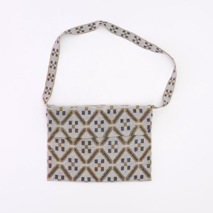 Hauptbild zu Objekt, &Uuml;berschlagtasche mit geometrischen Formen, um 1910, 159D 873