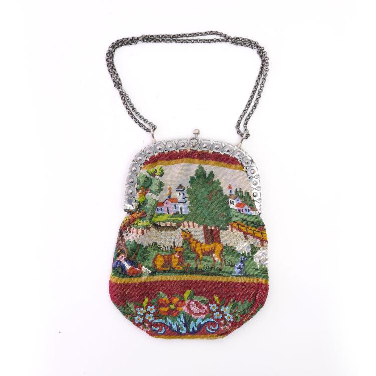 Bild 1 zu Objekt, B&uuml;gelt&auml;schchen mit b&auml;uerlicher Szene, 2. H&auml;lfte 19. Jh., 157F 1164