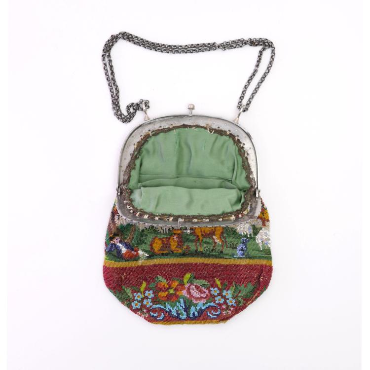 Bild 2 zu Objekt, B&uuml;gelt&auml;schchen mit b&auml;uerlicher Szene, 2. H&auml;lfte 19. Jh., 157F 1164