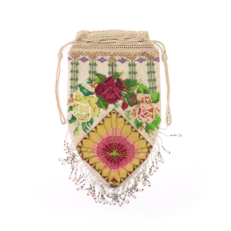 Hauptbild zu Objekt, Perlbeutel mit Rosen, um 1920, 159D 904