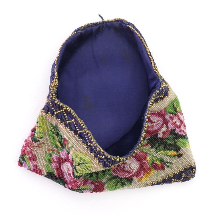 Bild 2 zu Objekt, Brieftasche mit Rosenbord&uuml;re, um 1900, 157F 1414