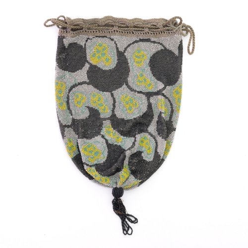 Art Deco pouch with geometric pattern, c. 1920