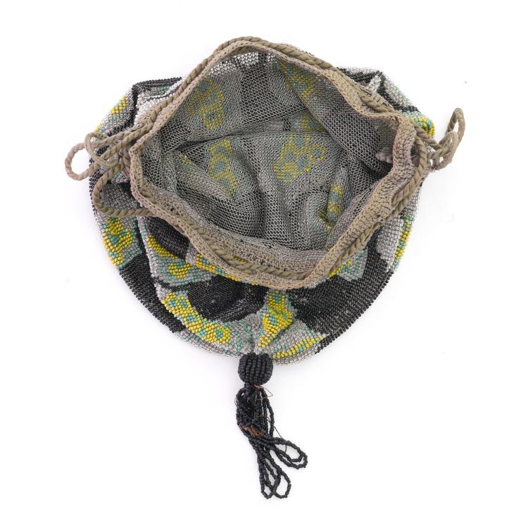 Bild 1 zu Objekt, Art Deco pouch with geometric pattern, c. 1920, 159D 879