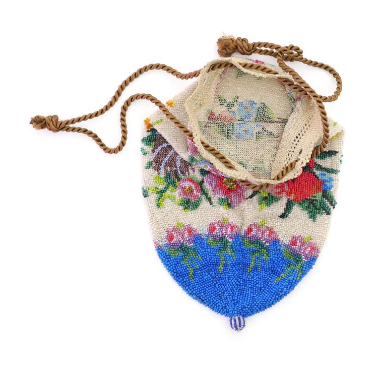 Bild 1 zu Objekt, Perlbeutel mit Blumenbord&uuml;ren, um 1900, 157F 1220
