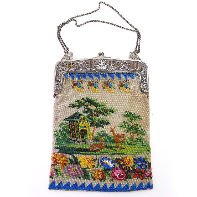 Hauptbild zu Objekt, B&uuml;geltasche mit Blumendekor und Rehen im Gr&uuml;nen, um 1900, 157F 1221