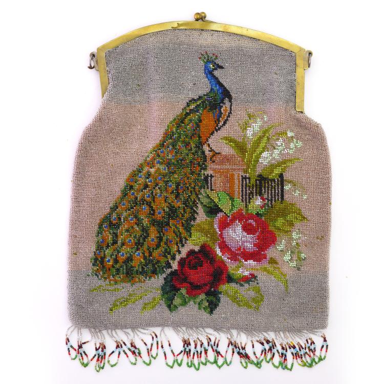 Bild 1 zu Objekt, B&uuml;geltasche mit Pfau und Rosen, um 1910, 159D 851