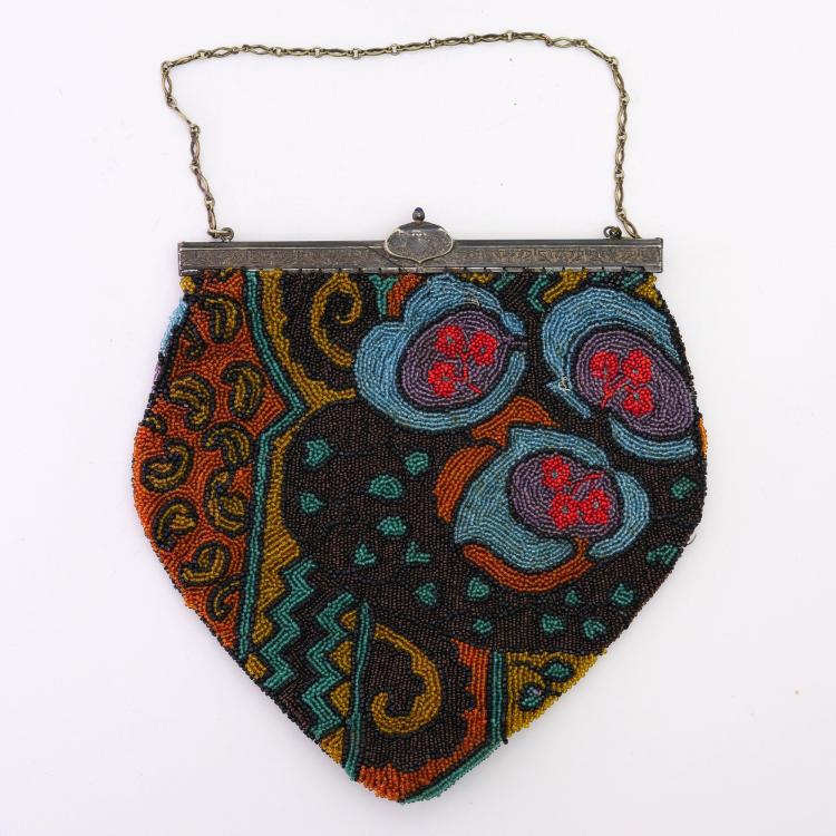 Bild 1 zu Objekt, Art D&eacute;co B&uuml;geltasche mit grafischem Muster, um 1920, 157F 1325