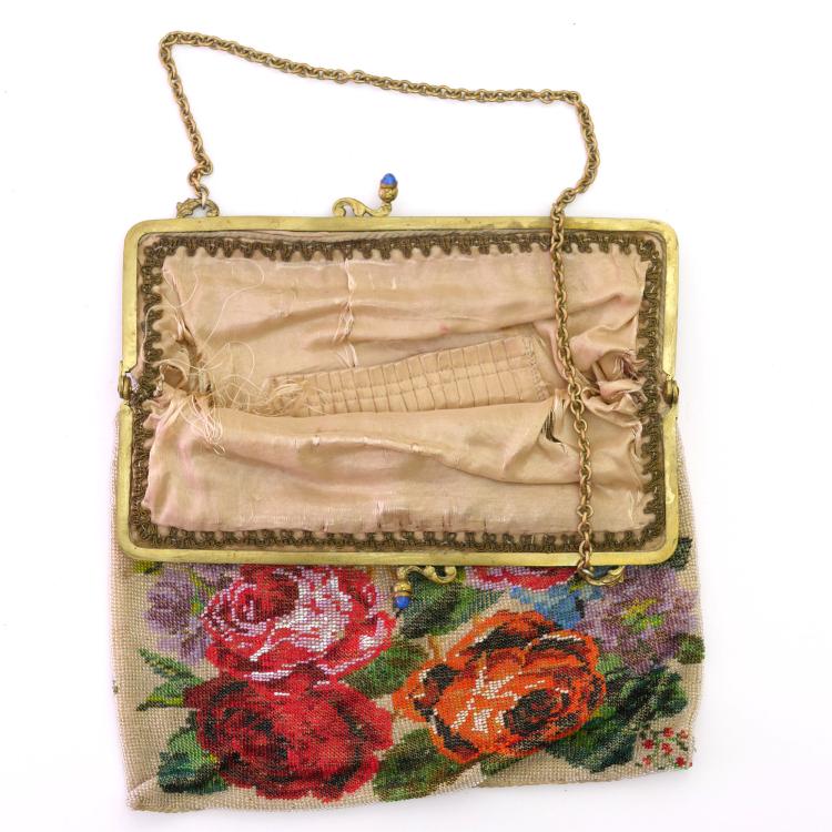 Bild 2 zu Objekt, B&uuml;geltasche mit Blumenmotiv, um 1900, 157F 1224