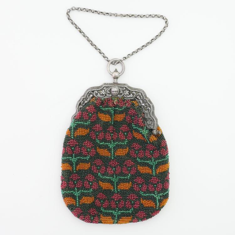 Hauptbild zu Objekt, B&uuml;gelt&auml;schchen mit stilisierten Tulpen, 1902, 157F 1264