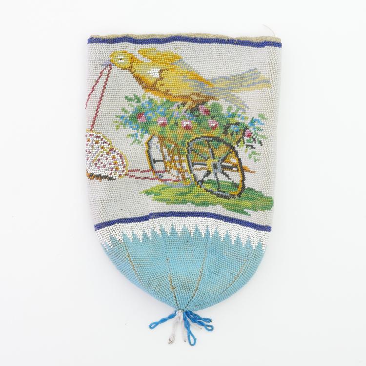Hauptbild zu Objekt, Pouch with biga with bird and butterfly, c. 1900, 159D 819