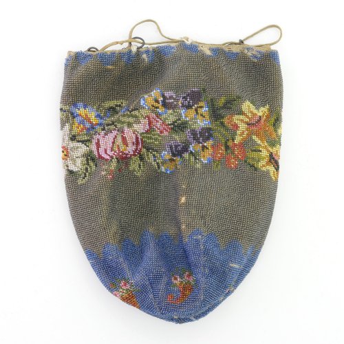 Tobacco pouch with floral border, 1st half of the 19th century.