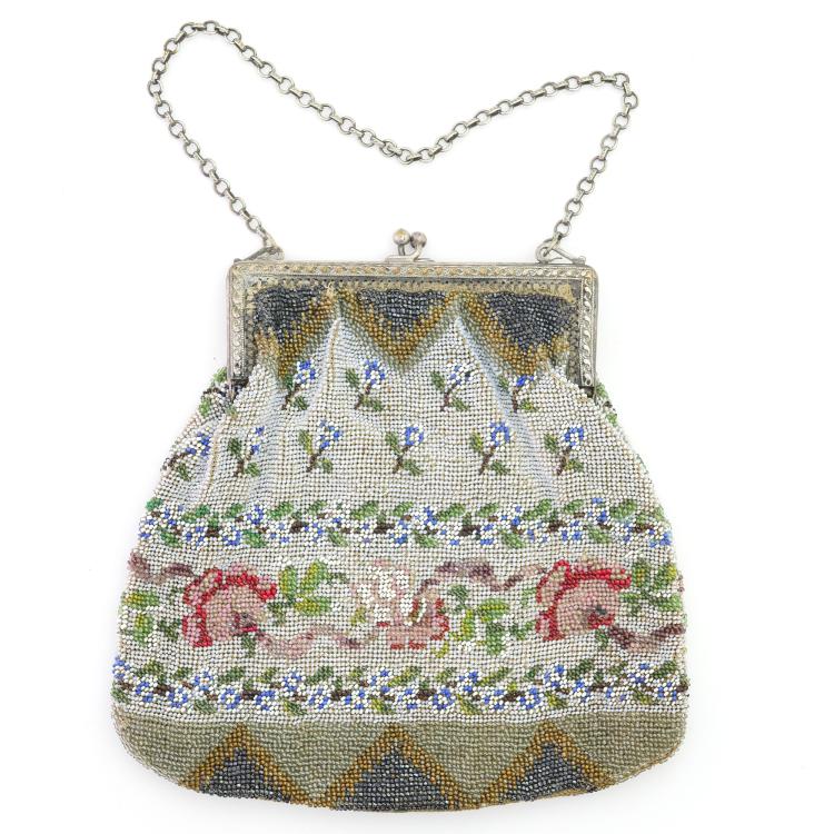 Bild 1 zu Objekt, B&uuml;geltasche mit Pfau, um 1900, 157F 1236