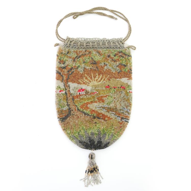 Hauptbild zu Objekt, Pouch with landscape motif, c. 1900, 159D 835
