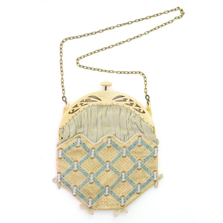 Hauptbild zu Objekt, Bag with geometric pattern, c. 1920, 159D 884